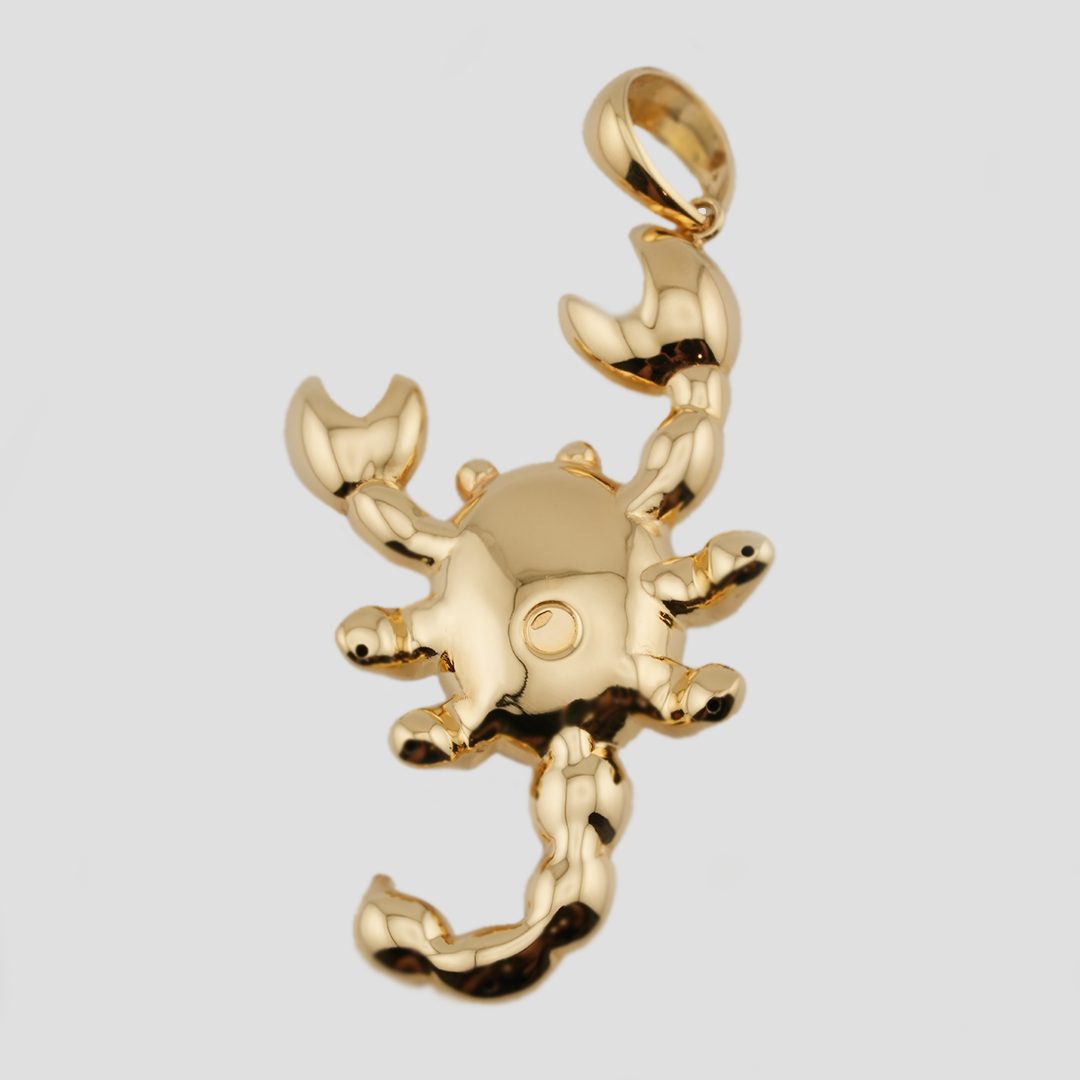 18K Gold Pendant 