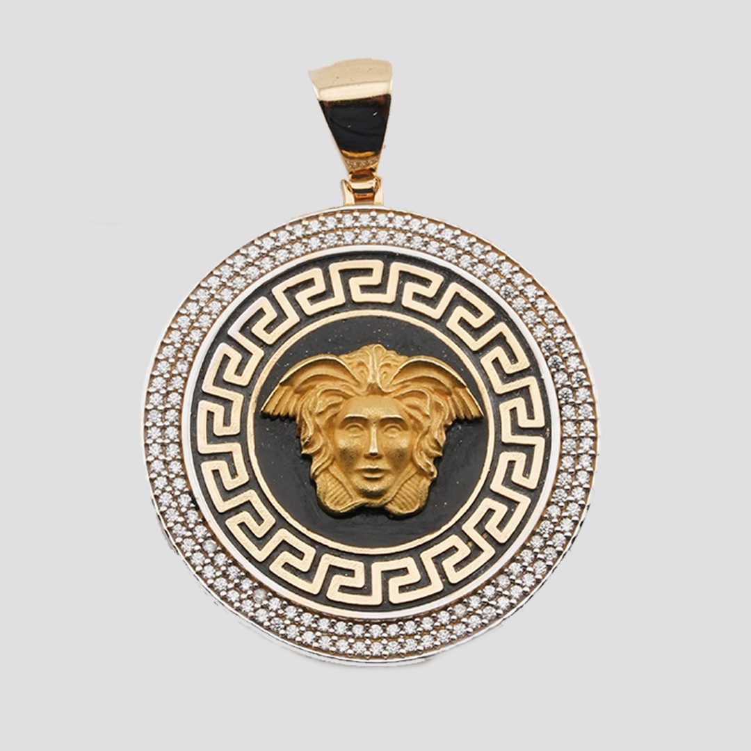 18K Gold Pendant 