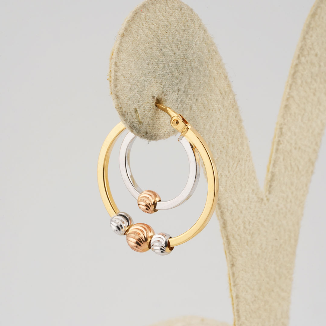 18K  gold earring