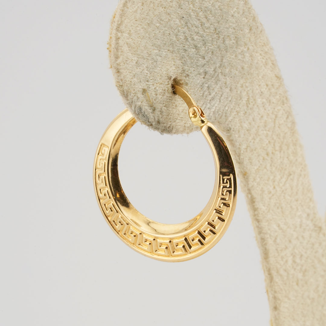 18K  gold earring