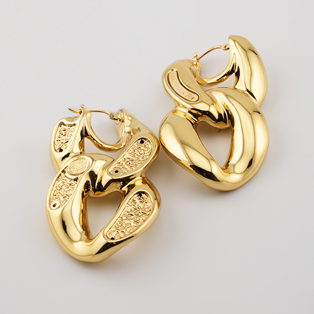 18K gold earrings
