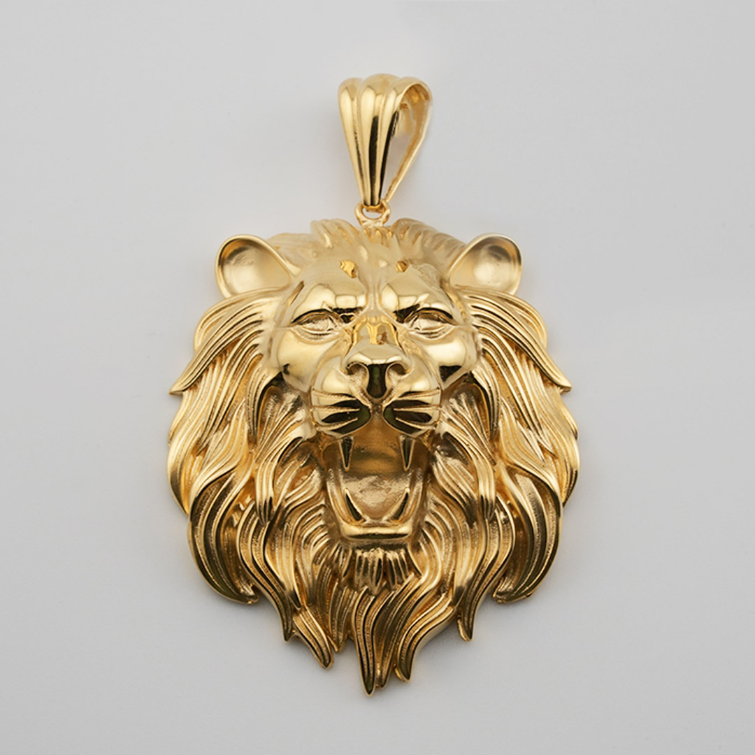 18K gold pendant