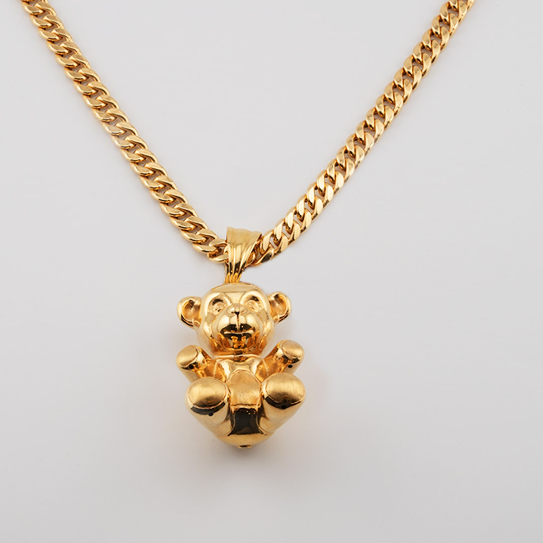 18K gold pendant