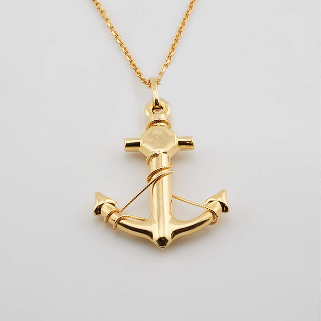 18K gold pendant