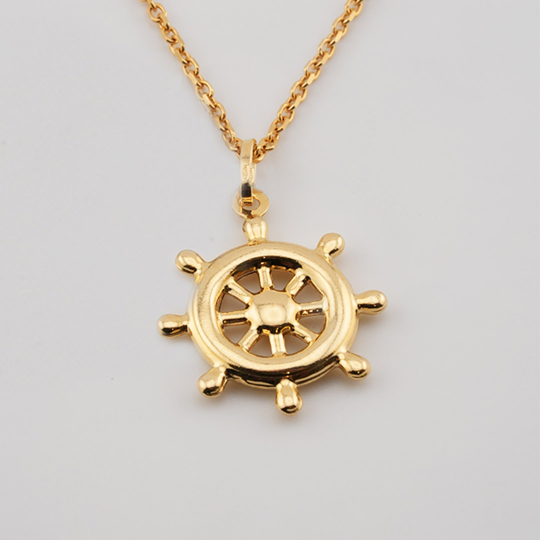 18K gold pendant