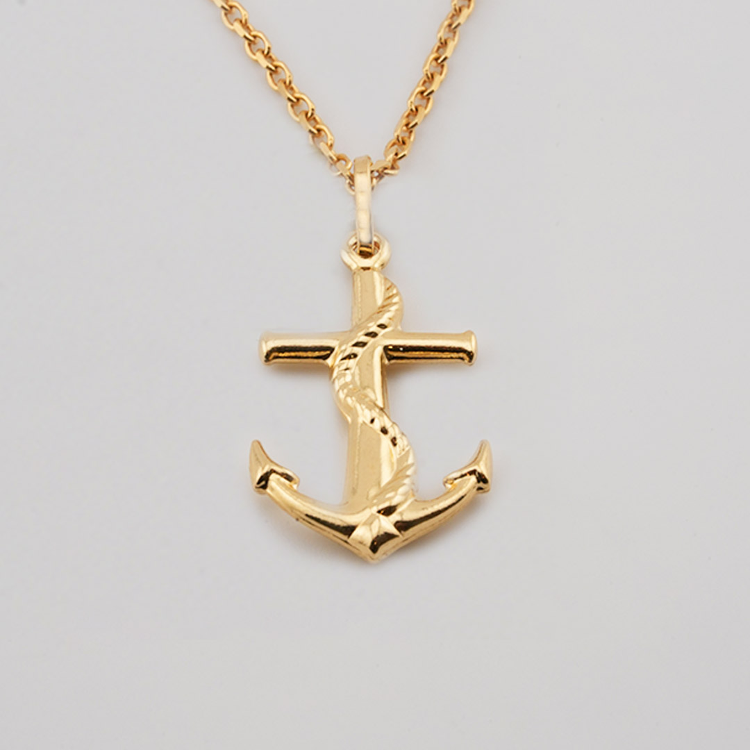 18K gold pendant in