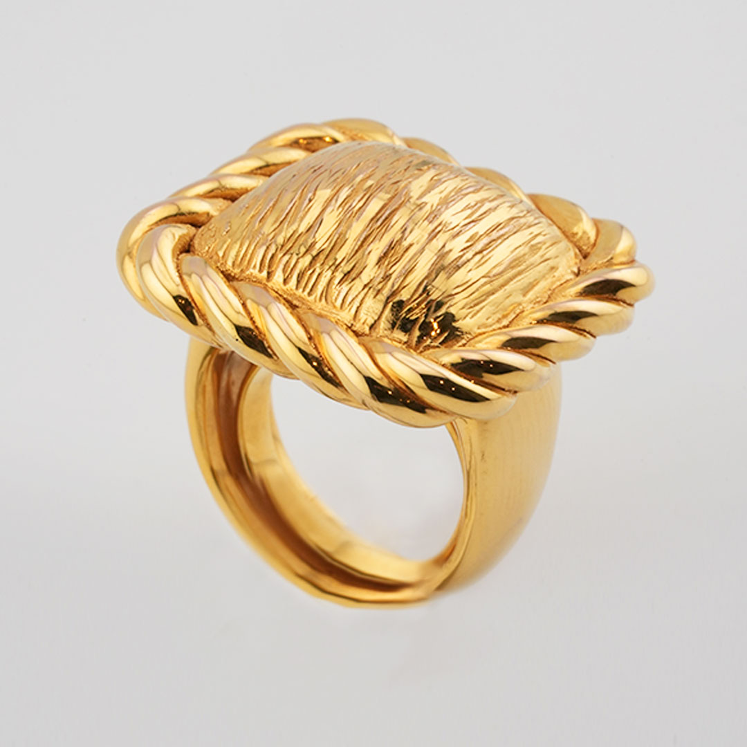 18K gold ring