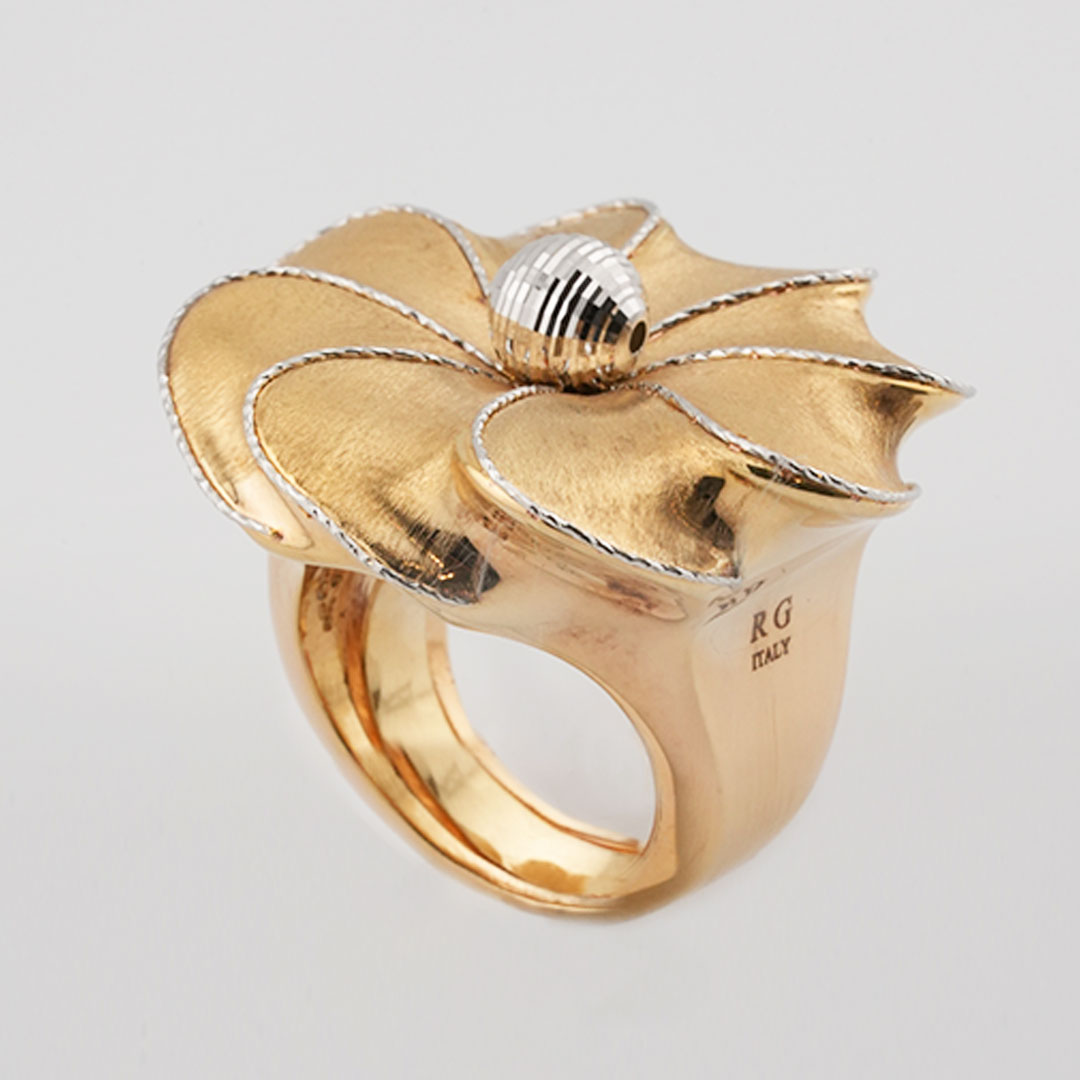 18K gold ring